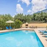 Mihas Villa Vlachata