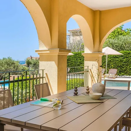 Mihas Villa