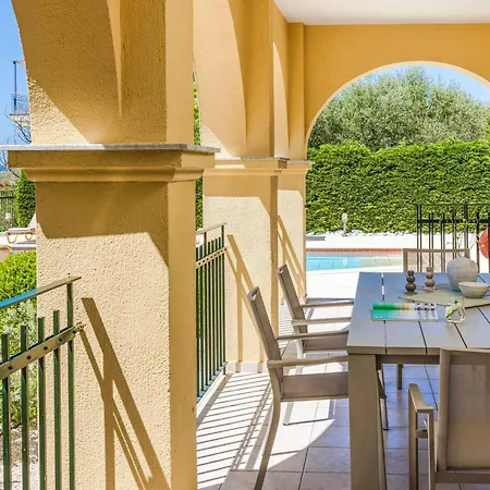 Mihas Villa Vlachata
