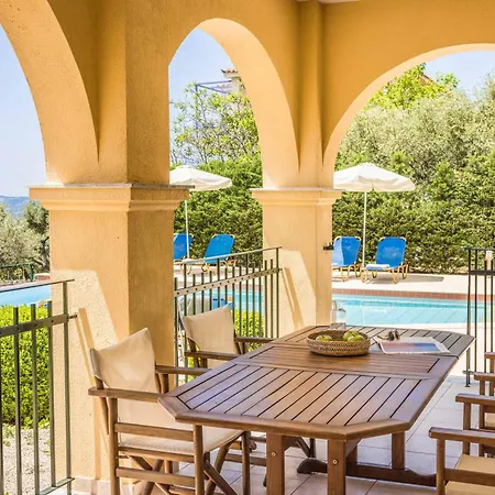 Mihas Βίλα Βλαχάτα